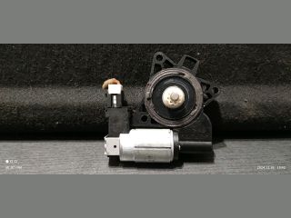 bontott MAZDA 2 Bal hátsó Ablakemelő Motor