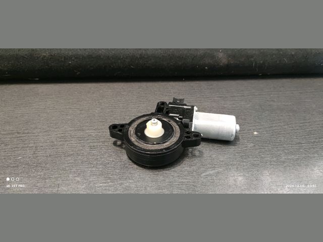 bontott MAZDA 2 Bal hátsó Ablakemelő Motor