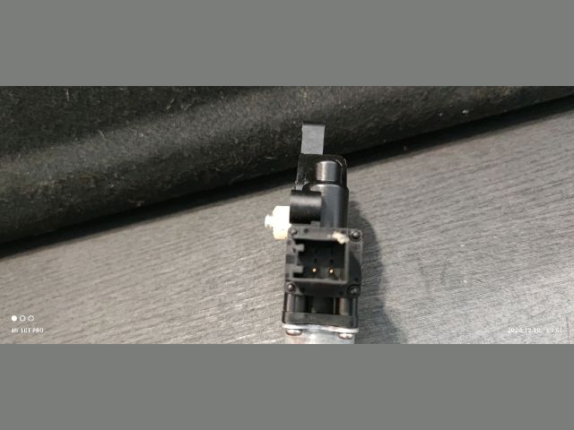 bontott MAZDA 2 Bal hátsó Ablakemelő Motor