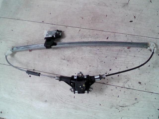 bontott MAZDA 2 Bal hátsó Ablakemelő Szerkezet (Mechanikus)