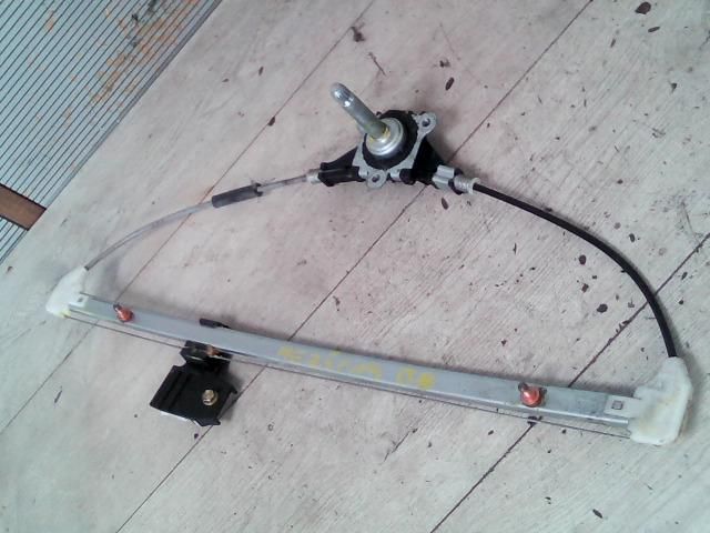 bontott MAZDA 2 Bal hátsó Ablakemelő Szerkezet (Mechanikus)