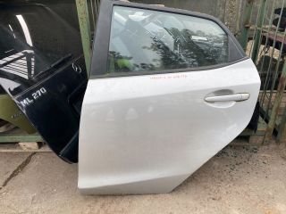 bontott MAZDA 2 Bal hátsó Ajtó (Részeivel)