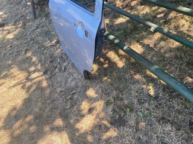 bontott MAZDA 2 Bal hátsó Ajtó (Üres lemez)