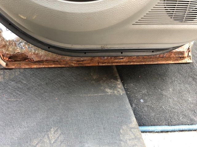 bontott MAZDA 2 Bal hátsó Ajtózár