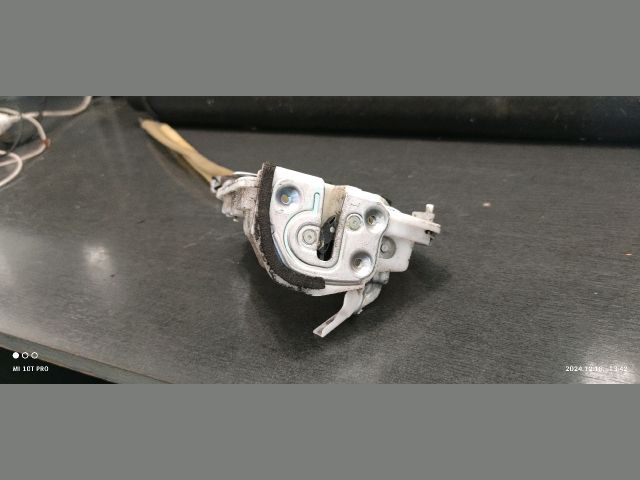 bontott MAZDA 2 Bal hátsó Ajtózár