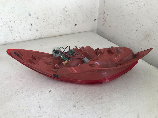 bontott MAZDA 2 Bal Hátsó Lámpa