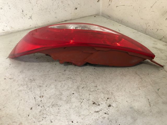 bontott MAZDA 2 Bal Hátsó Lámpa