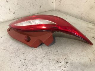 bontott MAZDA 2 Bal Hátsó Lámpa