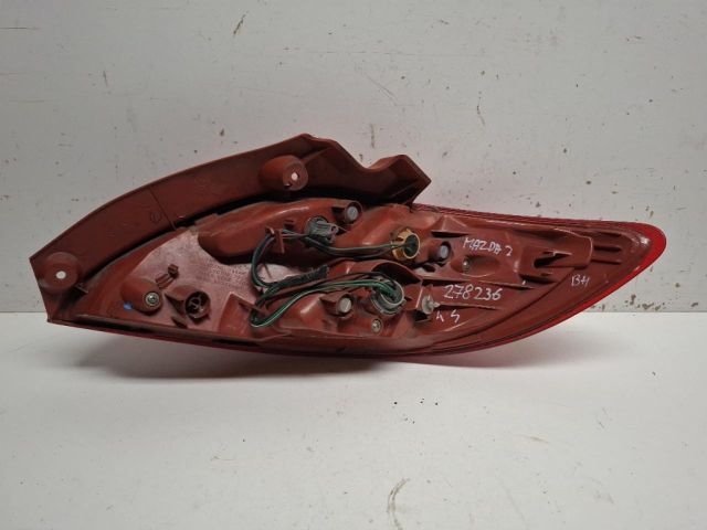 bontott MAZDA 2 Bal Hátsó Lámpa