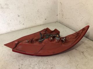 bontott MAZDA 2 Bal Hátsó Lámpa