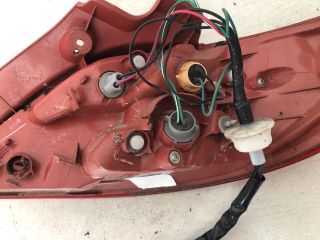 bontott MAZDA 2 Bal Hátsó Lámpa