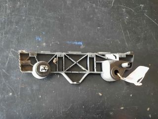 bontott MAZDA 2 Bal hátsó Oldal Lökhárító Tartó (Műanyag)