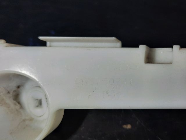 bontott MAZDA 2 Bal hátsó Oldal Lökhárító Tartó (Műanyag)