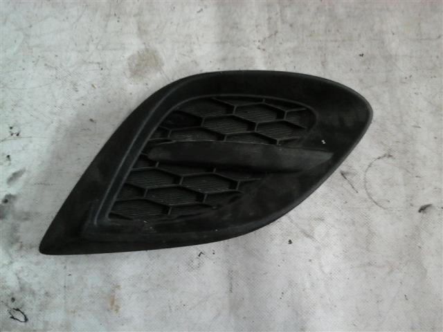 bontott MAZDA 2 Bal Ködlámpa Rács