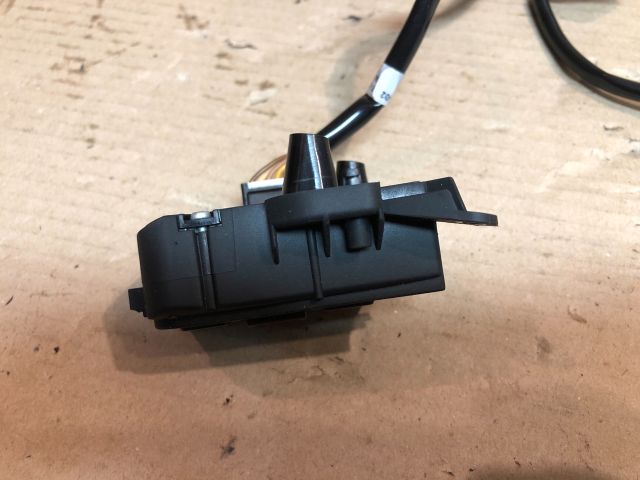 bontott MAZDA 2 Bal Multikormány Kapcsoló