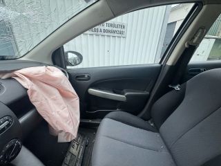 bontott MAZDA 2 Bal Szellőző