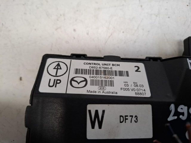 bontott MAZDA 2 Biztosítéktábla Utastér