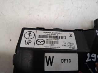 bontott MAZDA 2 Biztosítéktábla Utastér