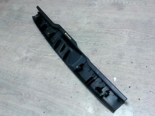 bontott MAZDA 2 Csomagtérajtó Burkolat Alsó