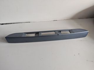 bontott MAZDA 2 Csomagtérajtó Díszléc