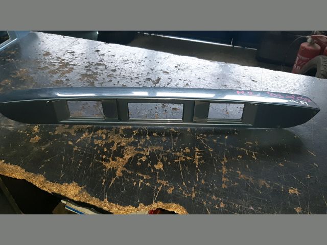 bontott MAZDA 2 Csomagtérajtó Díszléc