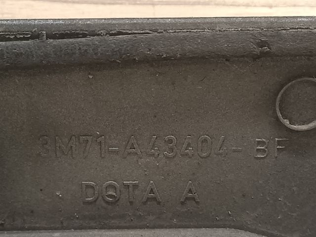 bontott MAZDA 2 Csomagtérajtó Díszléc