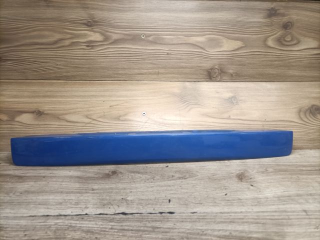 bontott MAZDA 2 Csomagtérajtó Díszléc