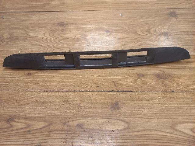 bontott MAZDA 2 Csomagtérajtó Díszléc