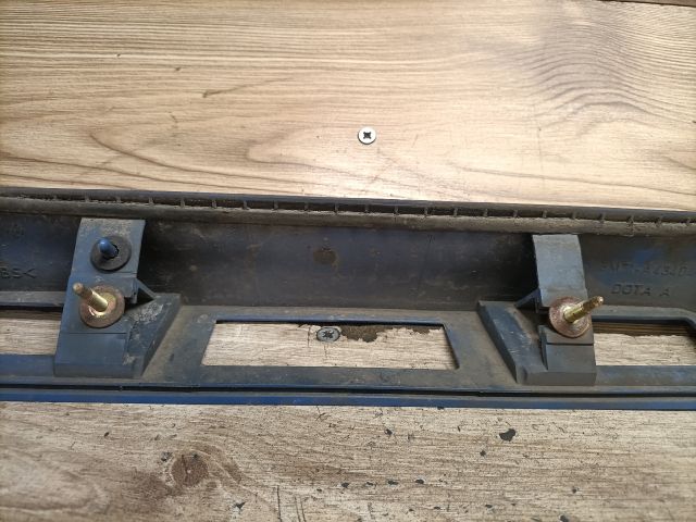 bontott MAZDA 2 Csomagtérajtó Díszléc