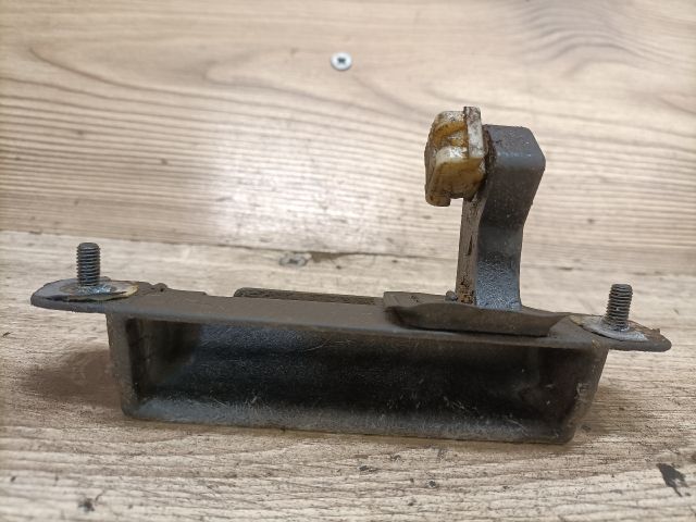 bontott MAZDA 2 Csomagtérajtó Kilincs