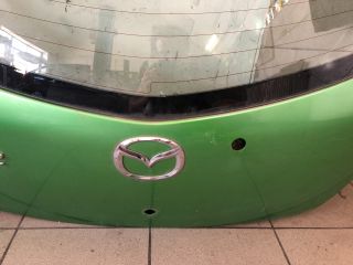 bontott MAZDA 2 Csomagtérajtó (Részeivel)