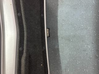 bontott MAZDA 2 Csomagtérajtó (Részeivel)