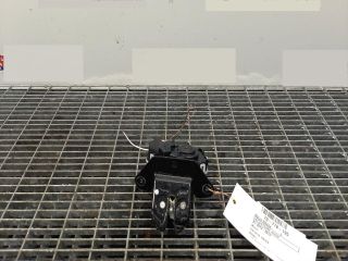 bontott MAZDA 2 Csomagtérajtó Ütköző