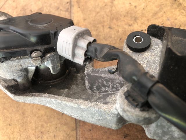 bontott MAZDA 2 Első Ablaktörlő Szerkezet Motorral