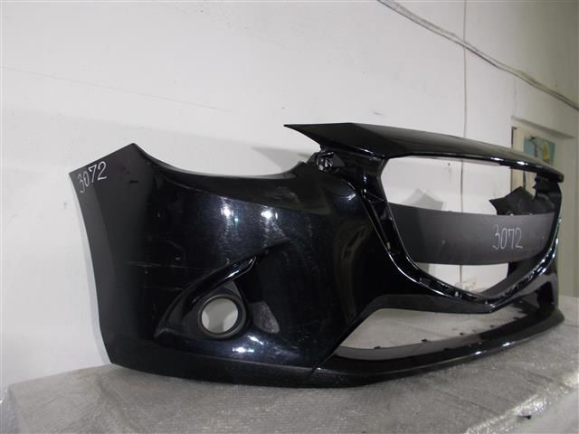 bontott MAZDA 2 Első Lökhárító (Részeivel)