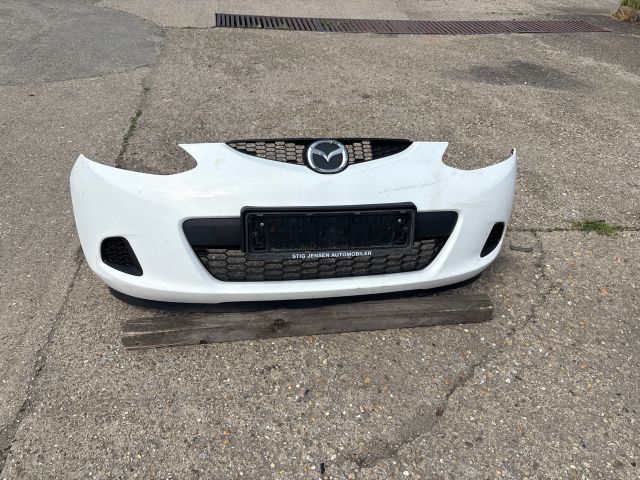bontott MAZDA 2 Első Lökhárító (Részeivel)