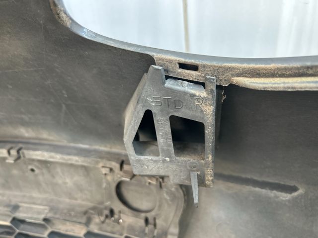 bontott MAZDA 2 Első Lökhárító (Részeivel)