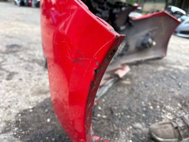 bontott MAZDA 2 Első Lökhárító (Részeivel)