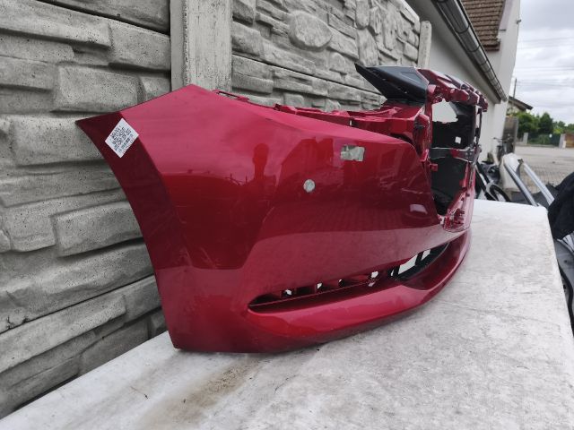 bontott MAZDA 2 Első Lökhárító (Részeivel)