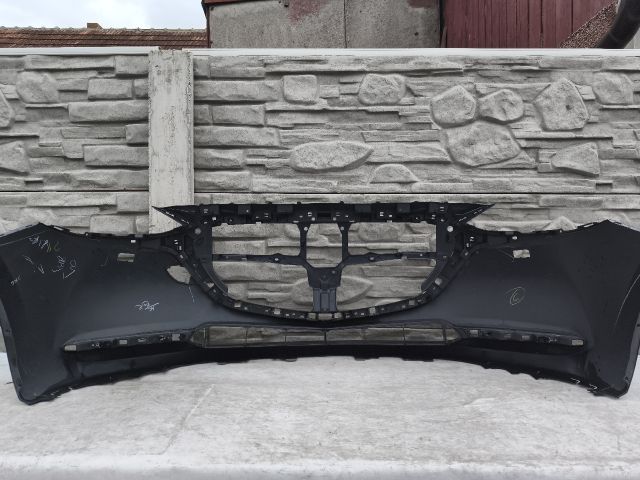 bontott MAZDA 2 Első Lökhárító (Részeivel)