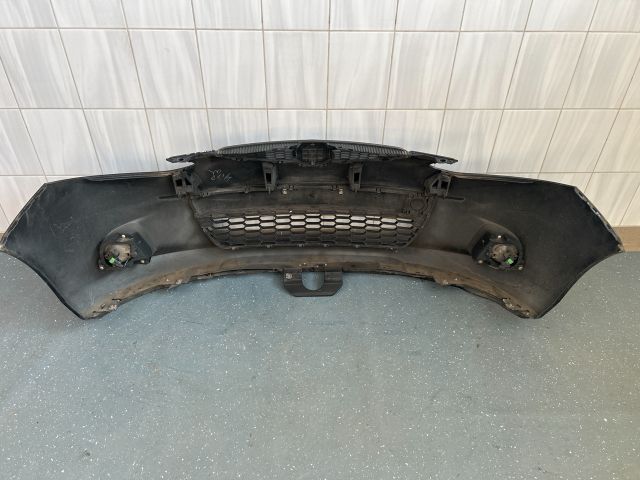 bontott MAZDA 2 Első Lökhárító (Részeivel)