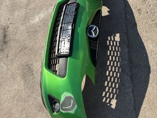 bontott MAZDA 2 Első Lökhárító (Részeivel)