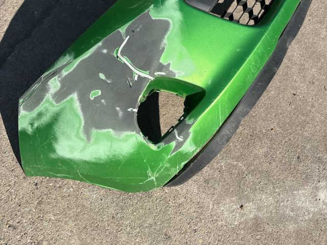 bontott MAZDA 2 Első Lökhárító (Részeivel)