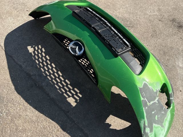 bontott MAZDA 2 Első Lökhárító (Részeivel)