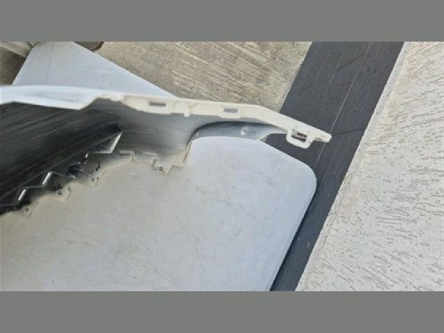 bontott MAZDA 2 Első Lökhárító (Üresen)