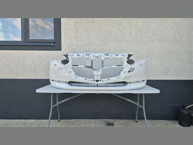 bontott MAZDA 2 Első Lökhárító (Üresen)