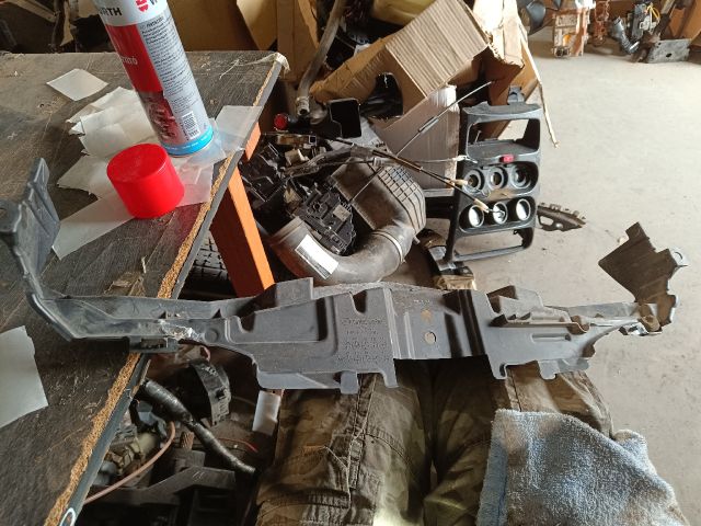 bontott MAZDA 2 Felső Hűtő Légterelő