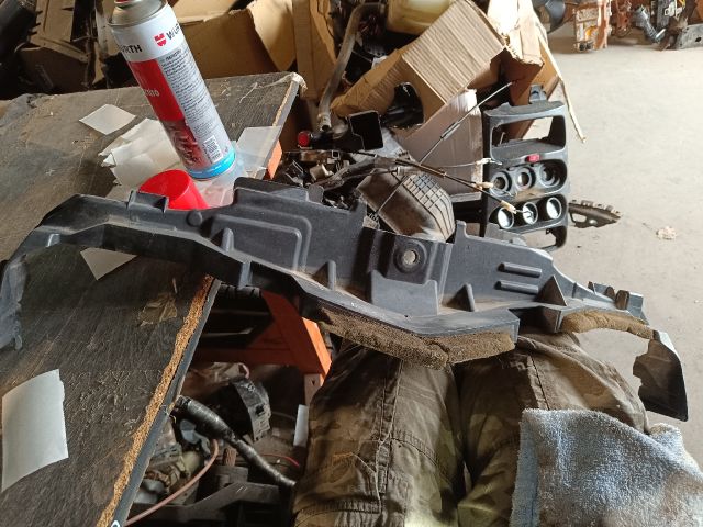 bontott MAZDA 2 Felső Hűtő Légterelő