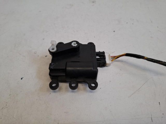 bontott MAZDA 2 Fűtés Állító Motor