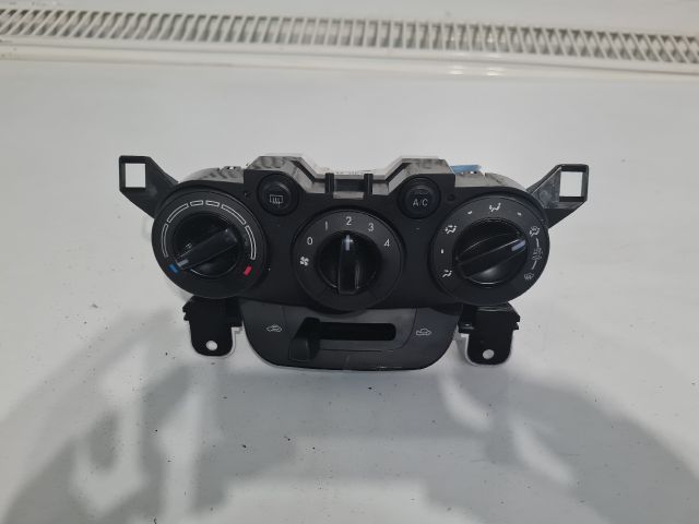 bontott MAZDA 2 Fűtéskapcsoló (manuális klímás)